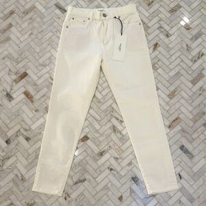 Moussy Vintage White Clare Skinny Jeans, Sz. 27. **NWT**